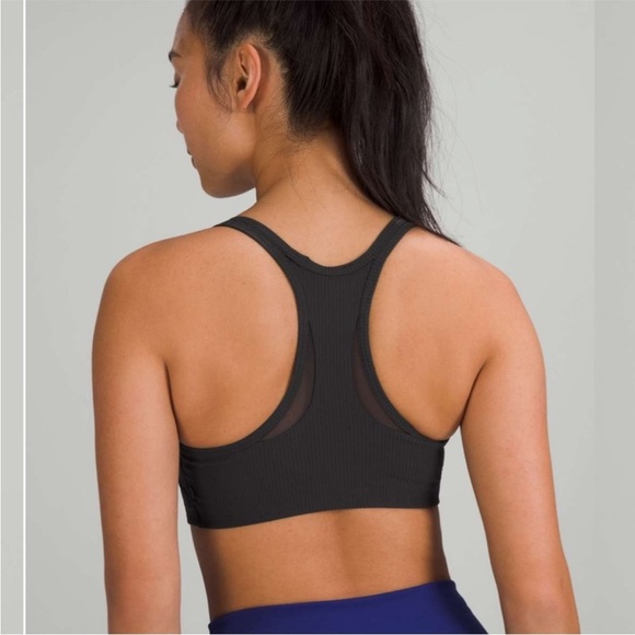 Lululemon Ribbed-Mesh High-Neck Bra *Medium Support Black size 6 - Picture 2 of 3